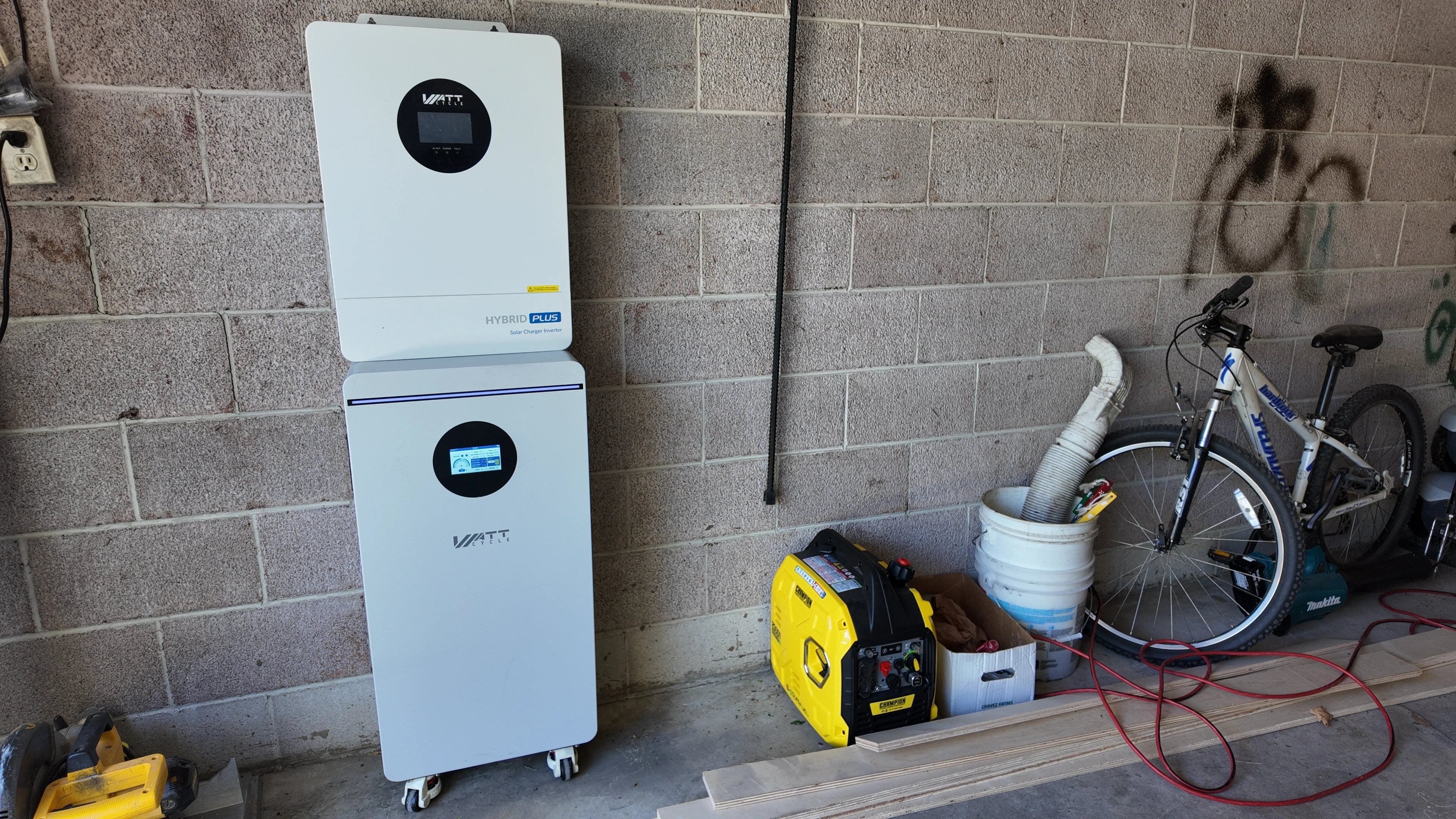 WattCycle Storm-Ready Whole-Home Backup Power Kit — 48V 12kW Hybrid Inverter + 48V 314Ah 16kWh Battery